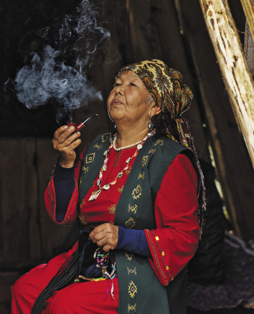 In ancient times, the Kumandins greeted guests with a pipesmoking ceremony.