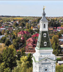 A wonderful view of Sergiev Posad opens up from the Lavra’s bell tower.