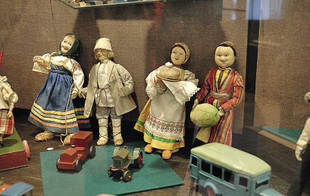 The Museum of Peasant Life and the Museum of Toys.